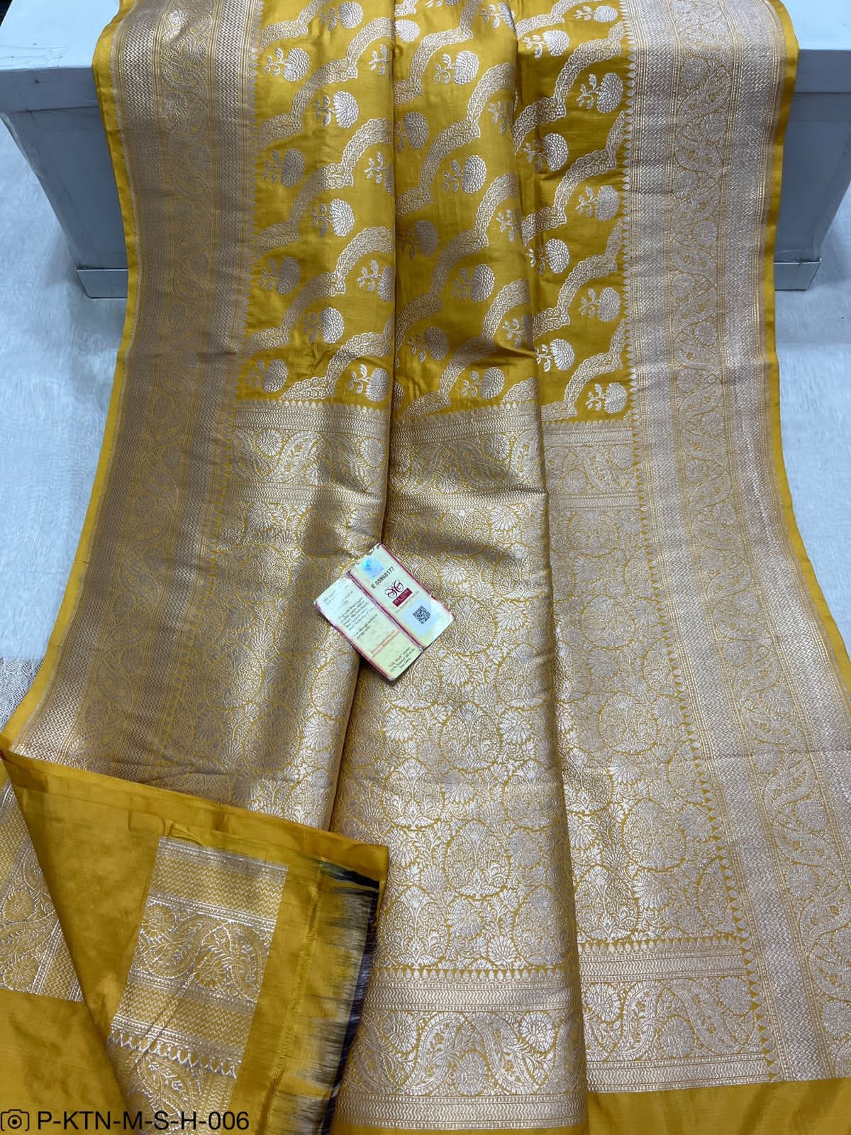Pure Elegant Handwoven Katan Cutwork Banarasi Saree