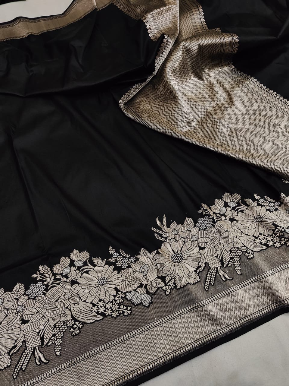 Black Pure Banarasi Handwoven Kadhua Katan Silk Saree
