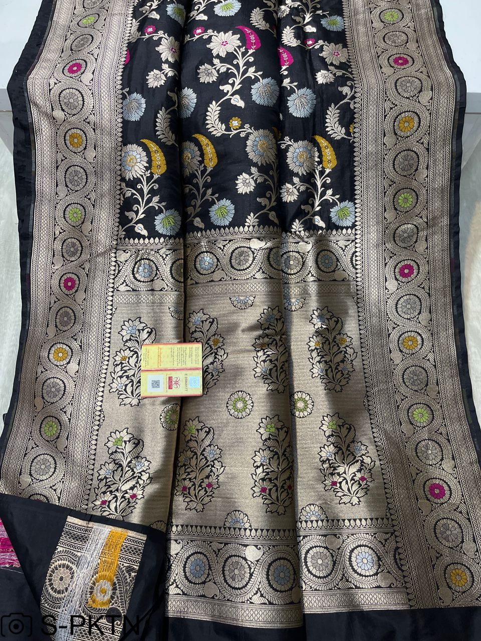 Katan Meenakari Handloom Banarasi Saree
