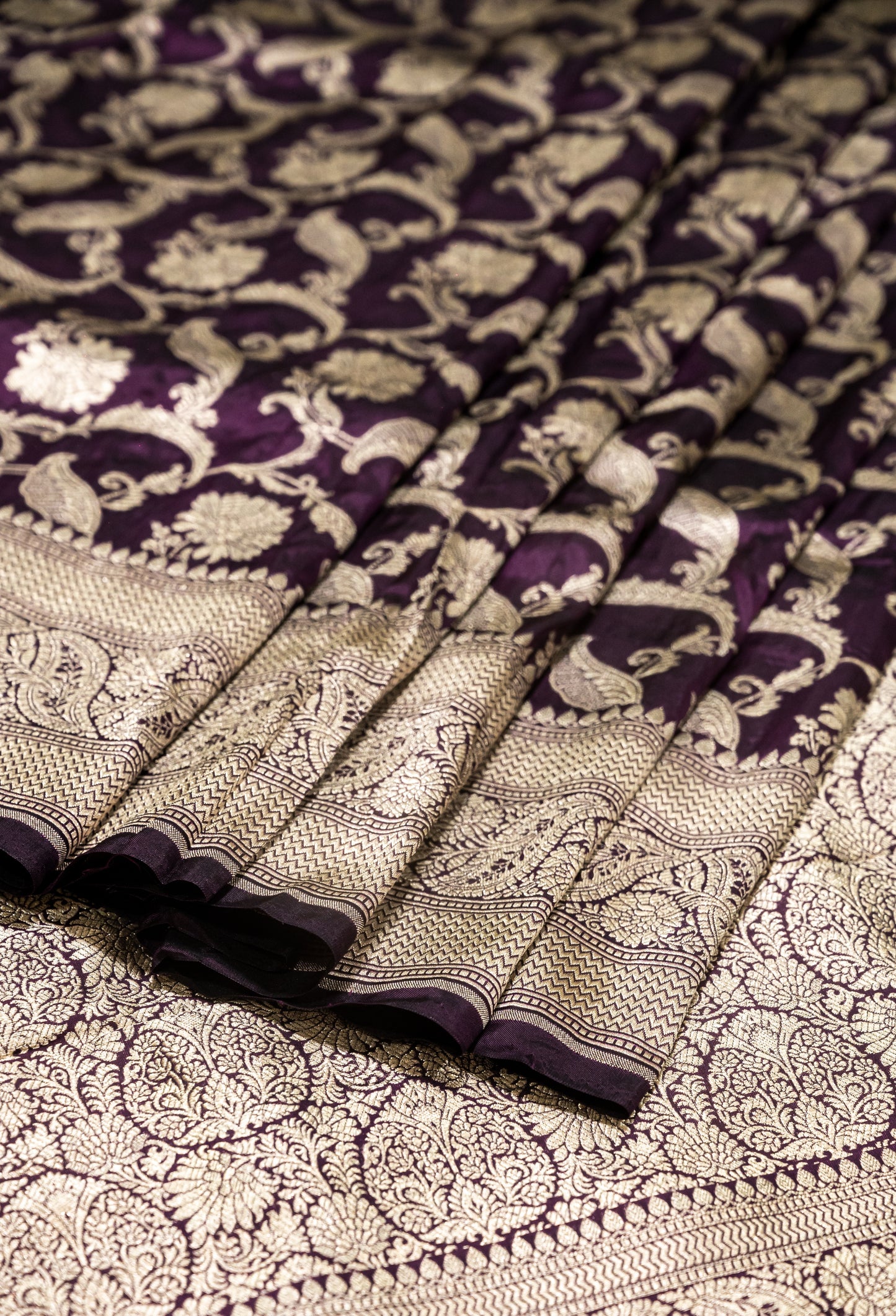 Magenta Jaal Handwoven Pure Katan Silk Banarasi Saree