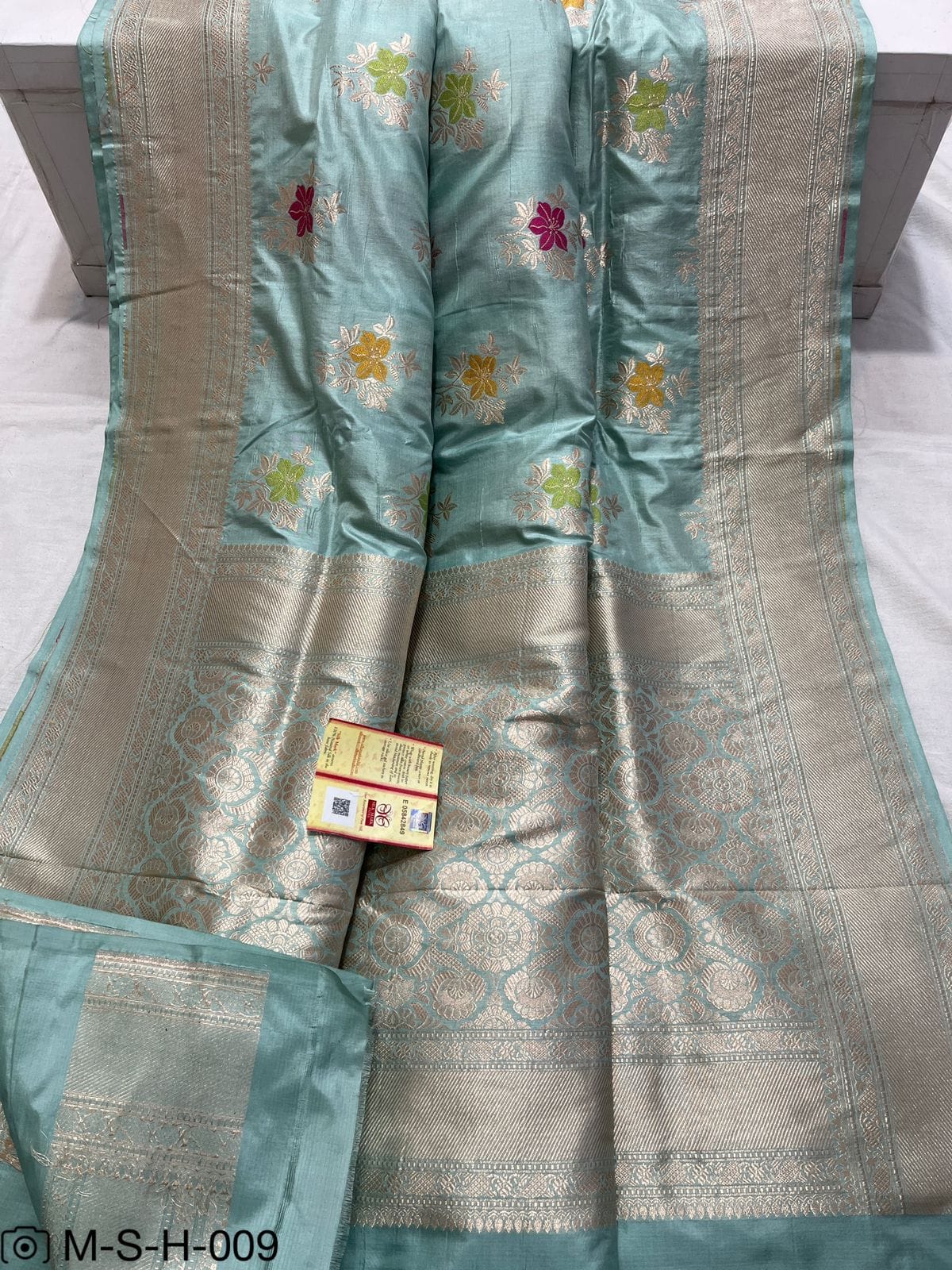 Pure Katan Meenakari Handloom Banarasi Saree