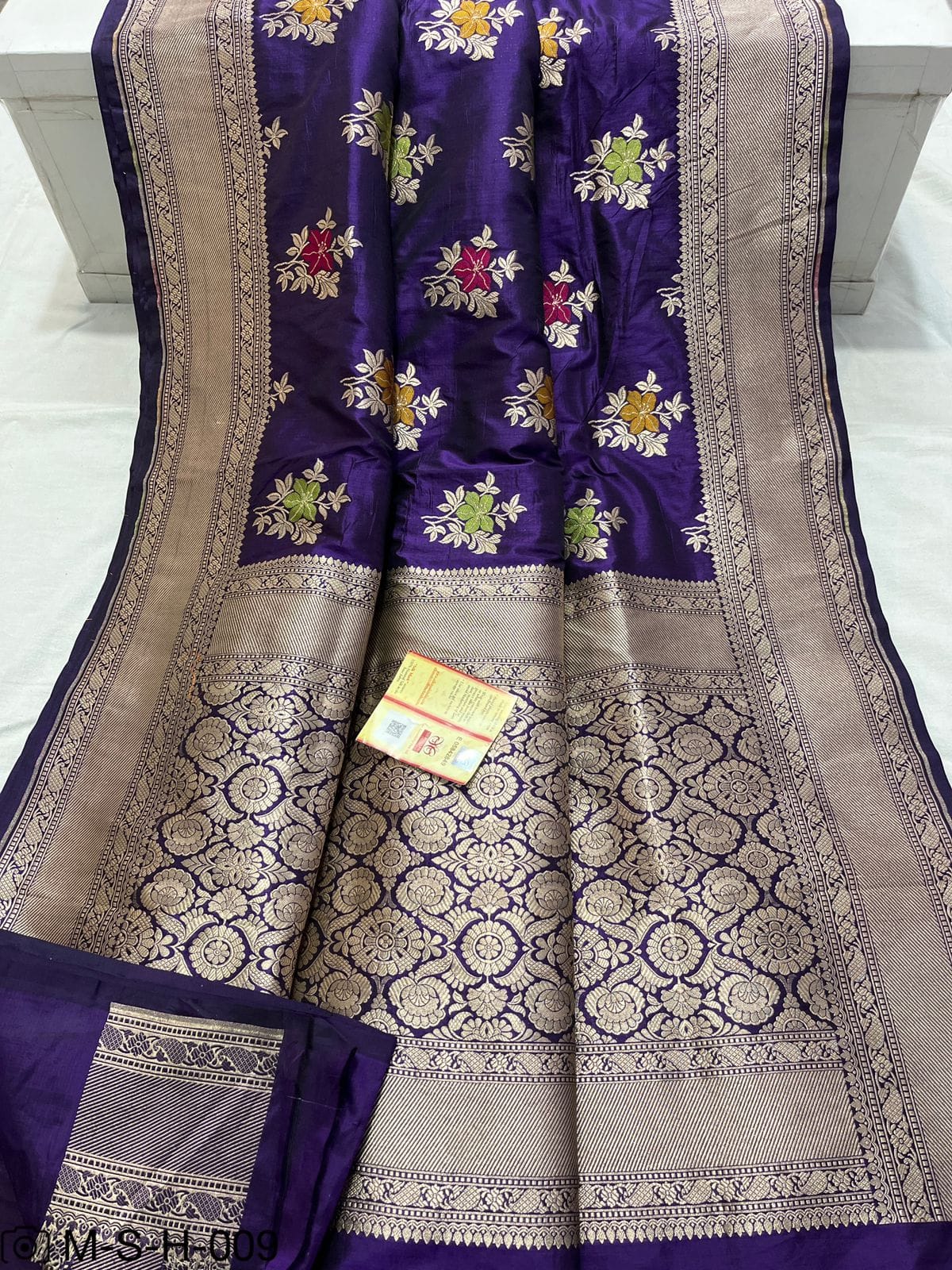Pure Katan Meenakari Handloom Banarasi Saree