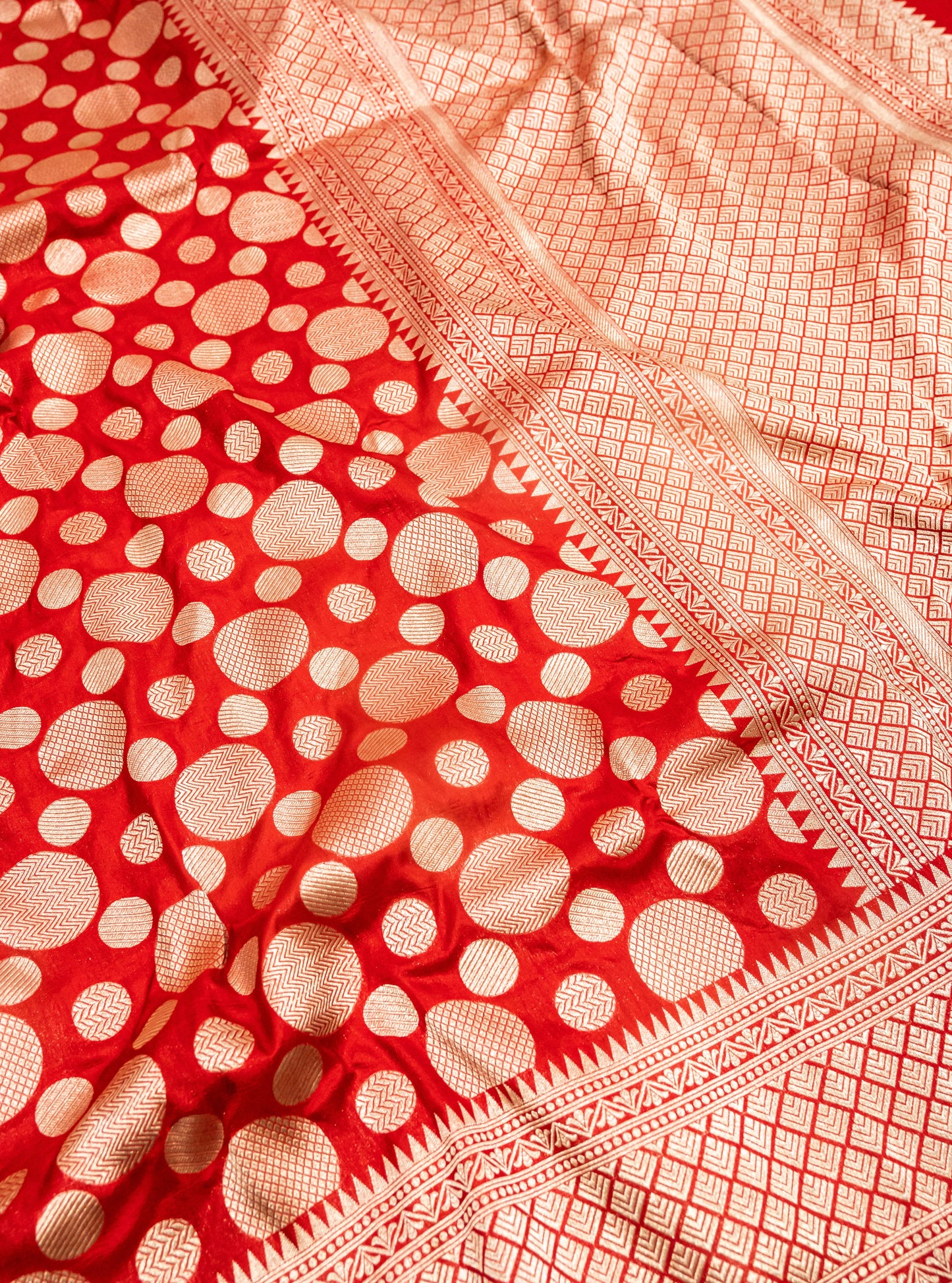 Pure Handloom Katan Red Banarasi Saree