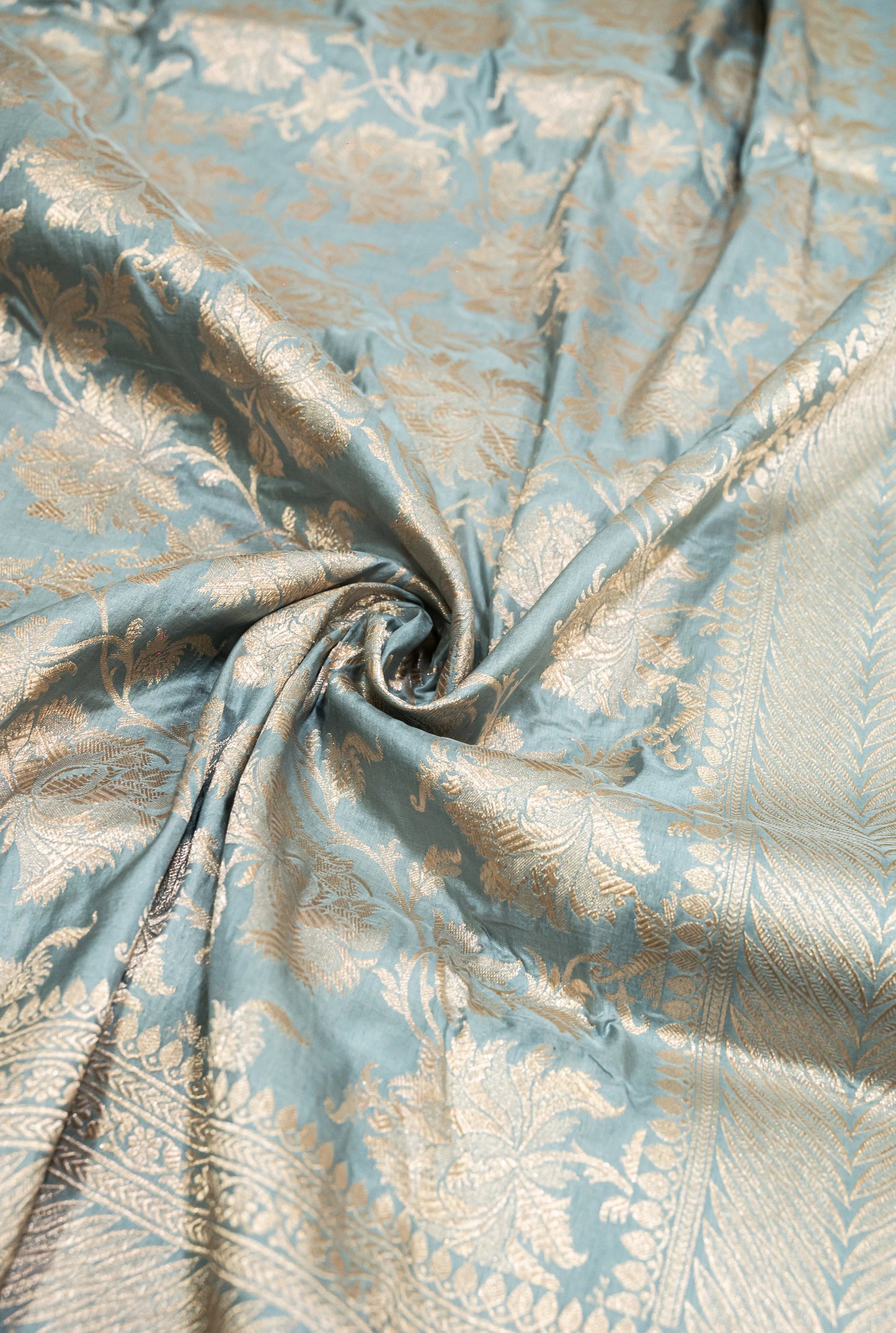 Grey Jaal Handwoven Pure Katan Silk Banarasi Saree