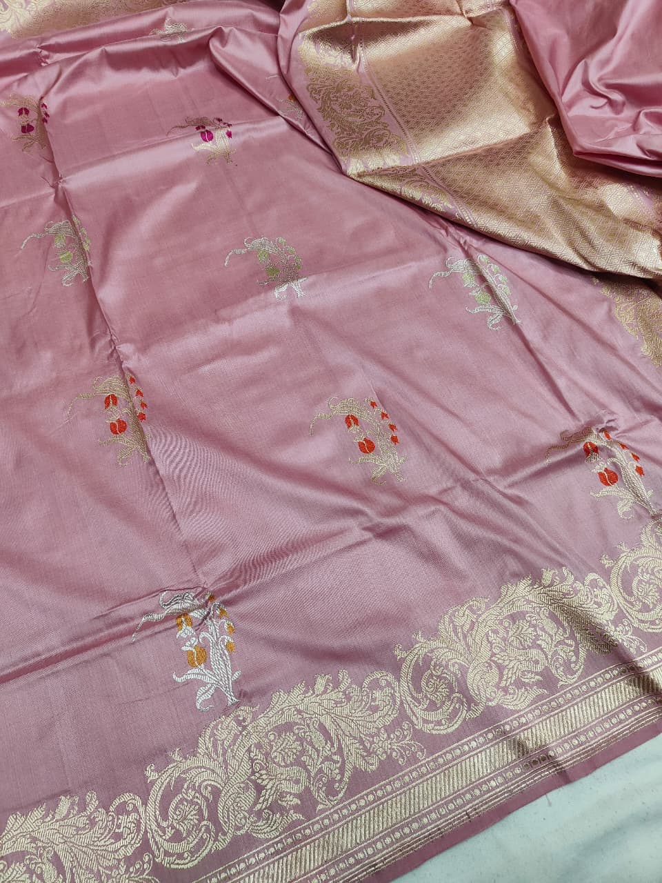 Baby Pink Handwoven Vintage Pure Banarasi Silk Saree