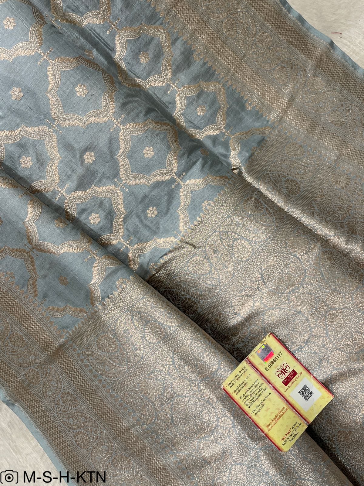 Pure Elegant Handwoven Katan Cutwork Banarasi Saree