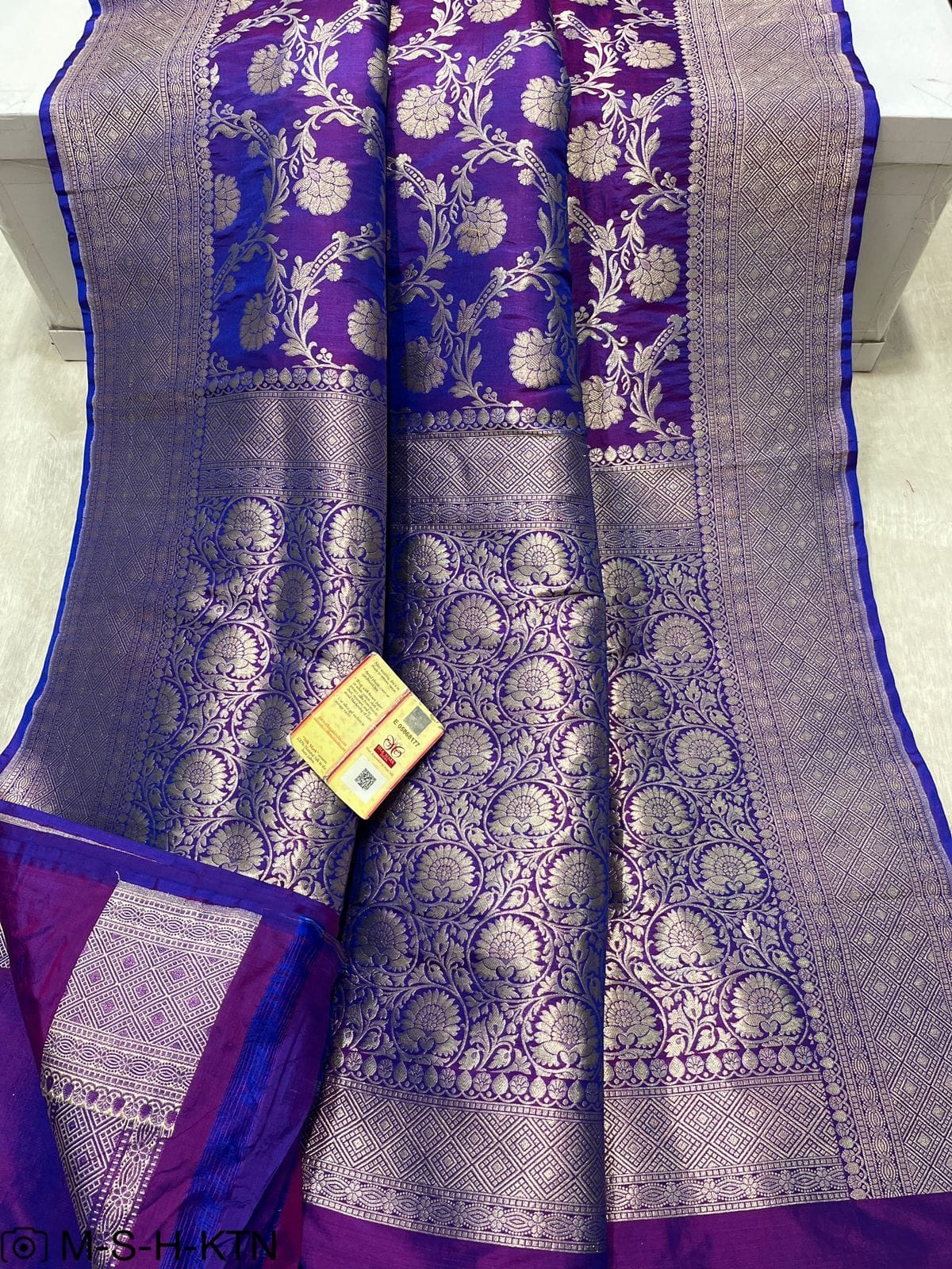 Pure Elegant Handwoven Katan Cutwork Banarasi Saree