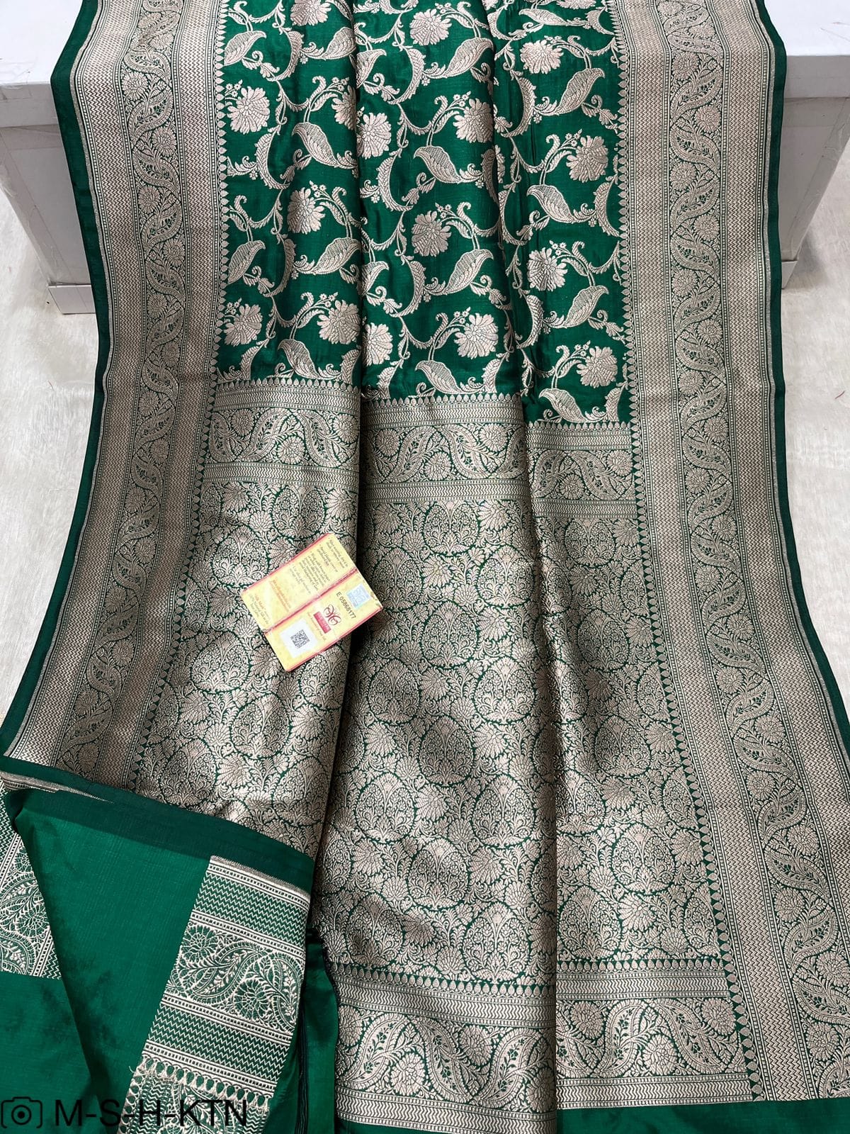 Green Pure Handwoven Katan Cutwork Banarasi Saree