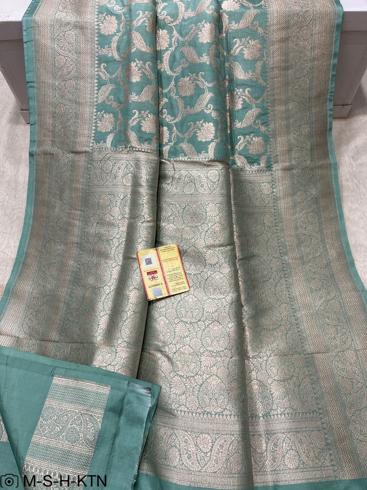 Pure Elegant Handwoven Katan Cutwork Banarasi Saree