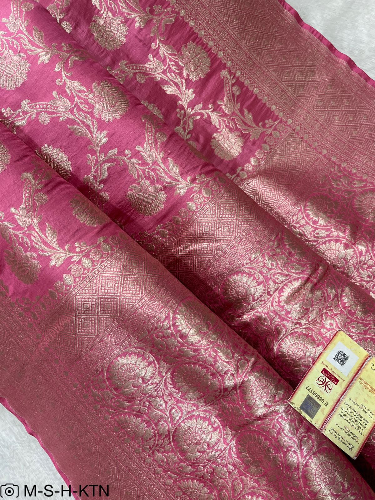 Pure Elegant Handwoven Katan Cutwork Banarasi Saree