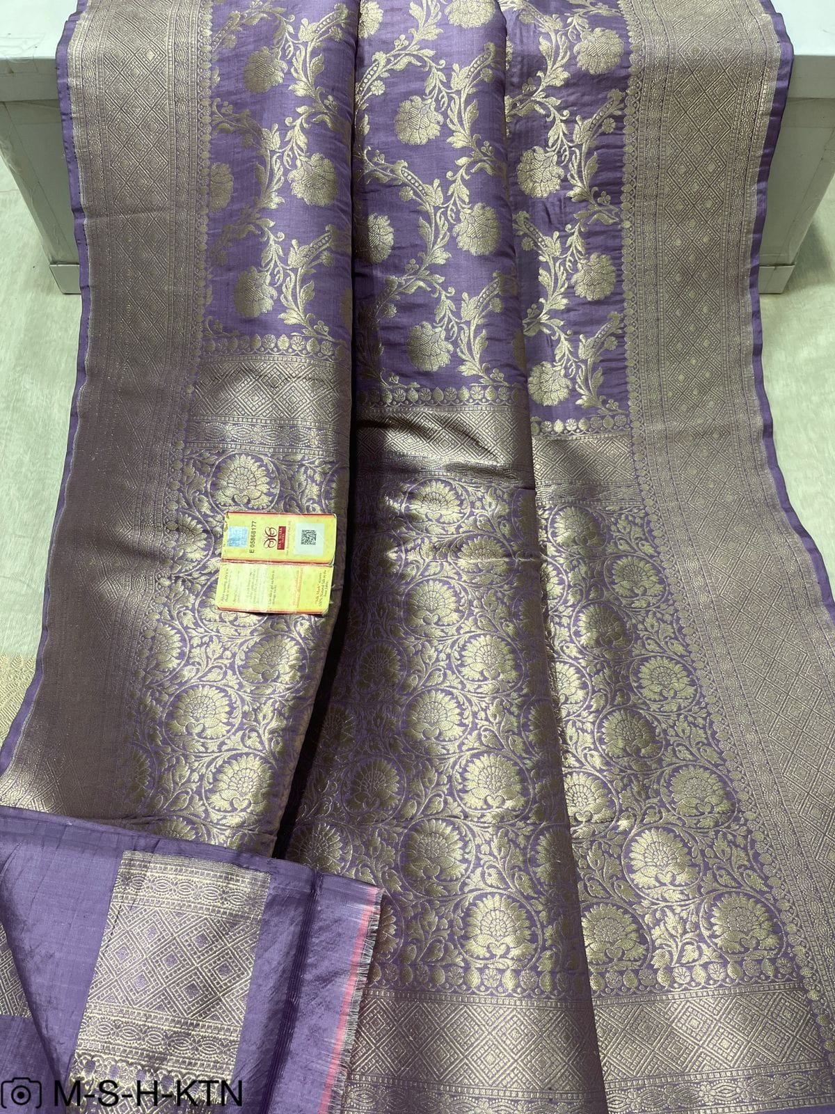 Pure Elegant Handwoven Katan Cutwork Banarasi Saree