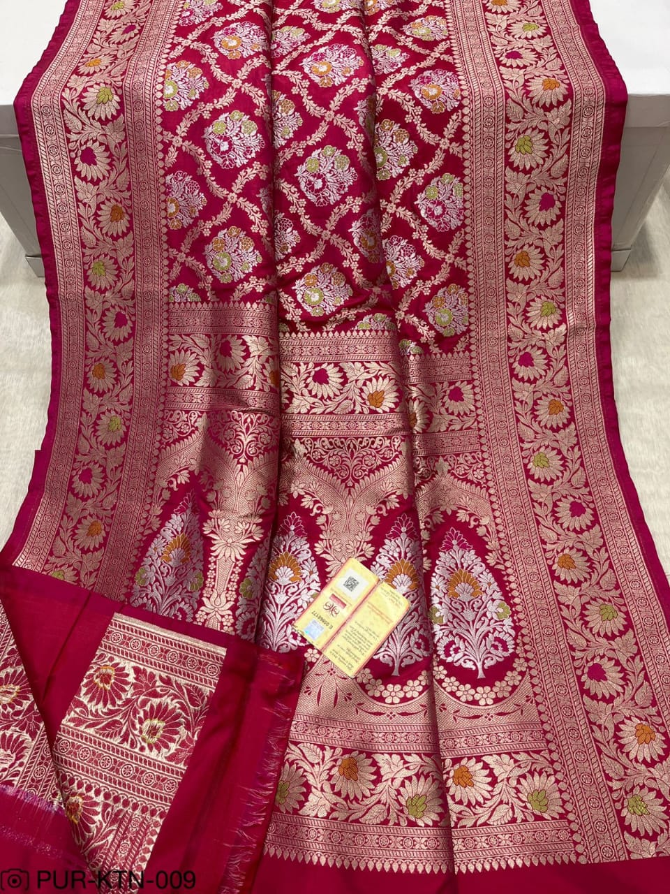 Rani pink Handwoven Pure Katan Meenakari Banarasi Saree