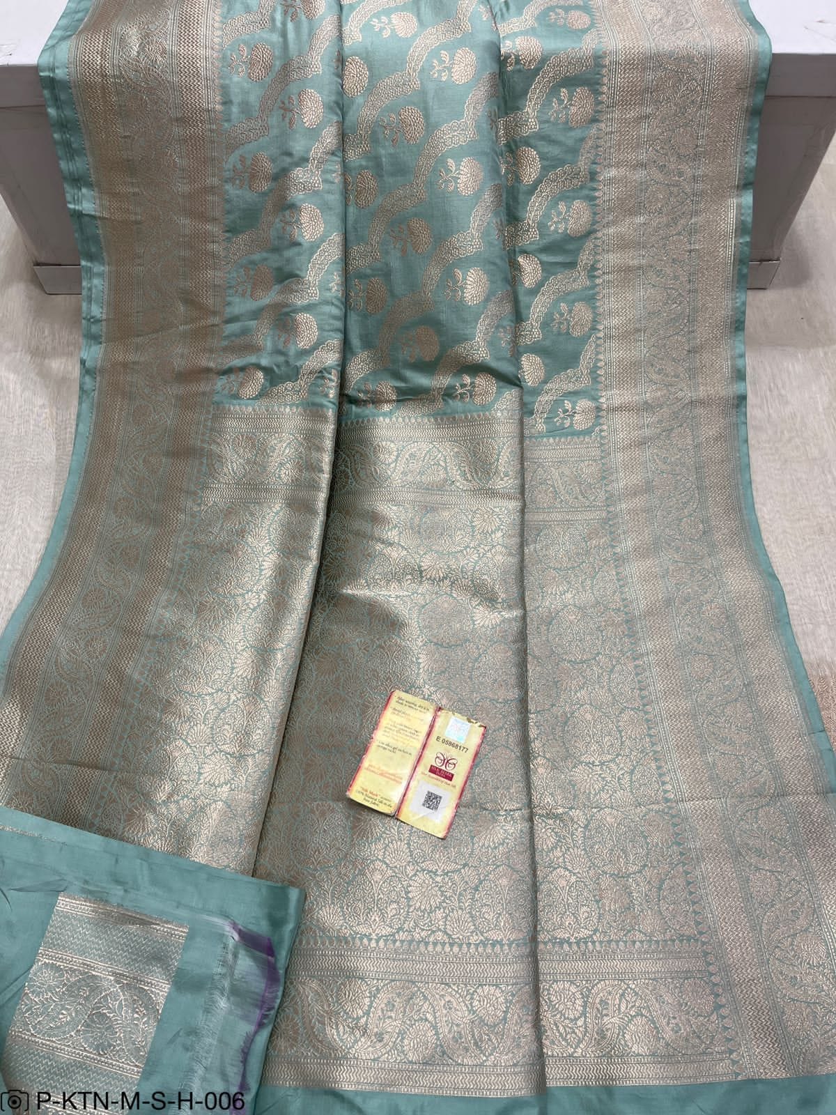 Pure Elegant Handwoven Katan Cutwork Banarasi Saree