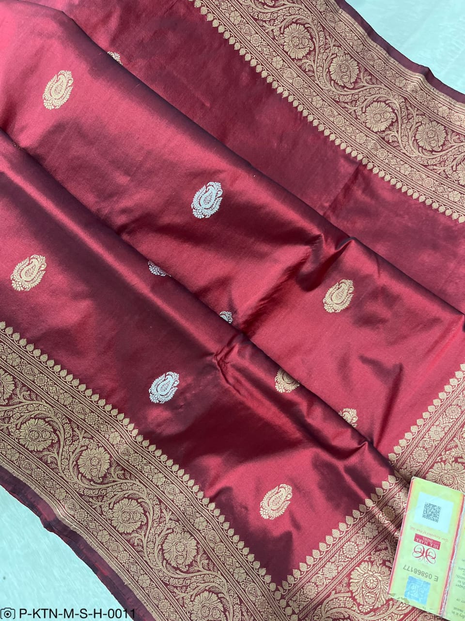 Banarasi Pure Handwoven Kadhua Katan Silk Wedding Saree