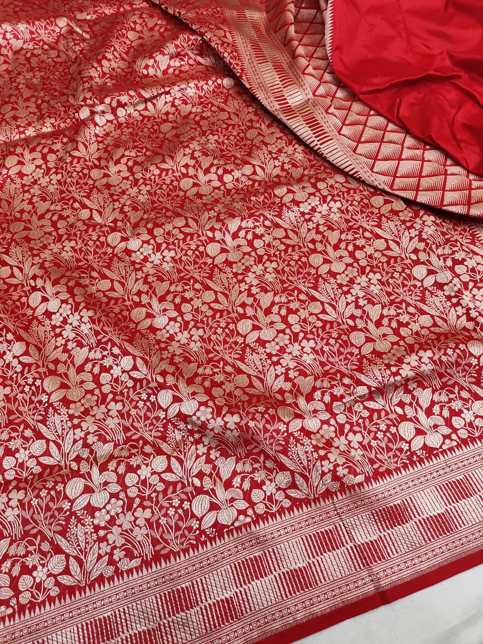 Red Pure Handloom Katan Brocade Banarasi Saree