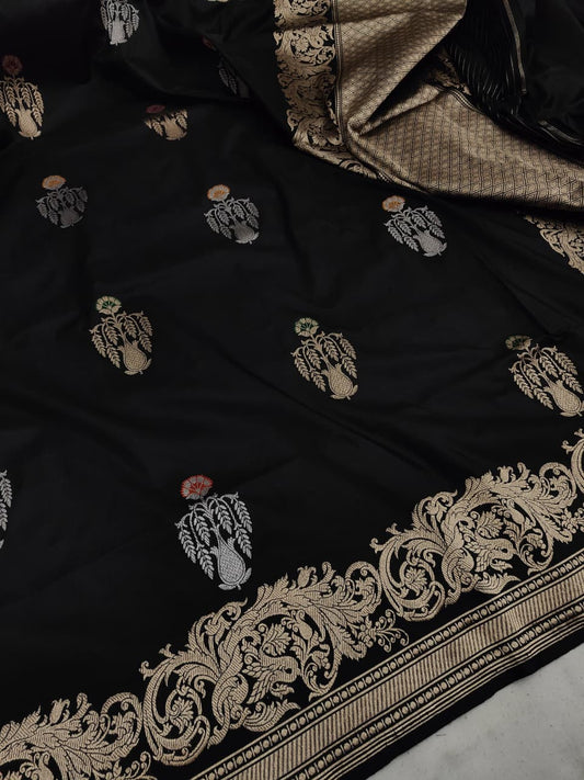 Handwoven Vintage Pure Banarasi Silk Boota Saree