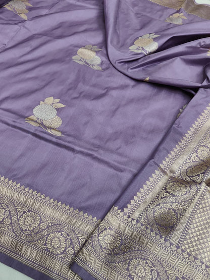 Handwoven Vintage Pure Banarasi Silk Boota Saree