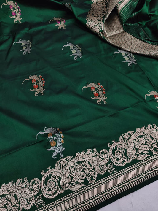 Handwoven Vintage Pure Banarasi Silk Boota Saree