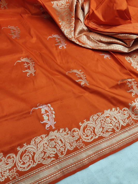 Handwoven Vintage Pure Banarasi Silk Boota Saree
