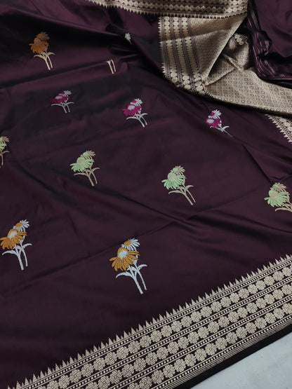 Handwoven Vintage Pure Banarasi Silk Boota Saree