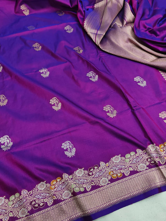 Handwoven Vintage Pure Banarasi Silk Booti Saree