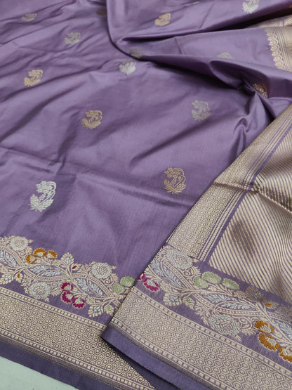 Handwoven Vintage Pure Banarasi Silk Booti Saree