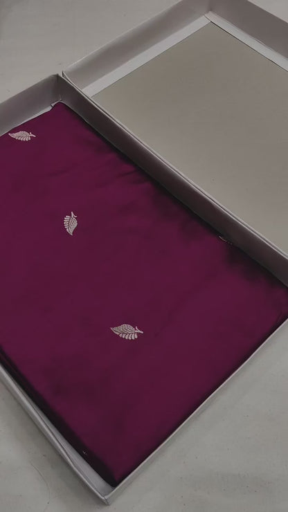 Magenta Handwoven Vintage Pure Skirt Banarasi Silk Saree