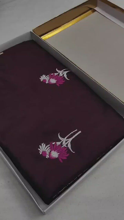 Handwoven Vintage Pure Banarasi Silk Boota Saree