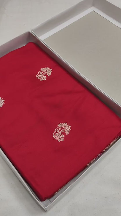 Handwoven Vintage Pure Banarasi Silk Booti Saree
