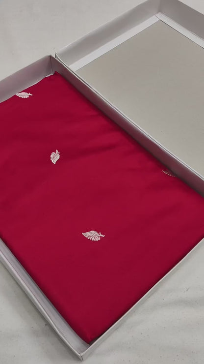 Red Handwoven Vintage Pure Skirt Banarasi Silk Saree