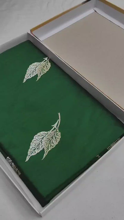 Handwoven Vintage Pure Banarasi Silk Boota Saree
