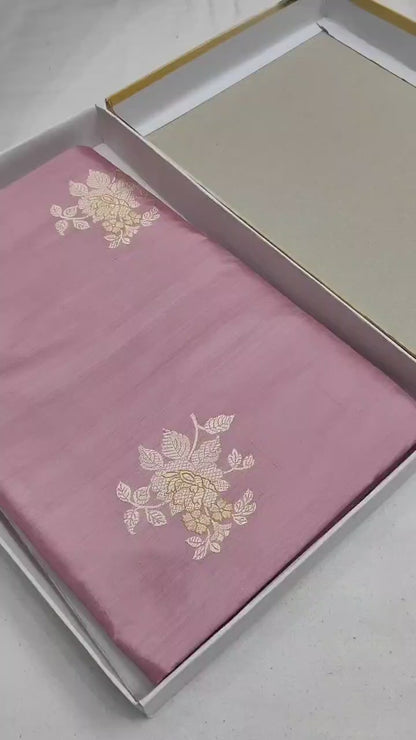 Handwoven Vintage Pure Banarasi Silk Borderless Boota Saree