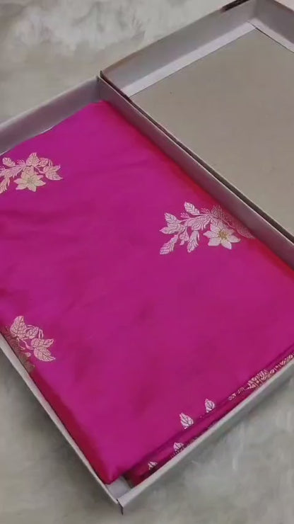 Rani Handwoven Vintage Pure Banarasi Silk Boota Saree