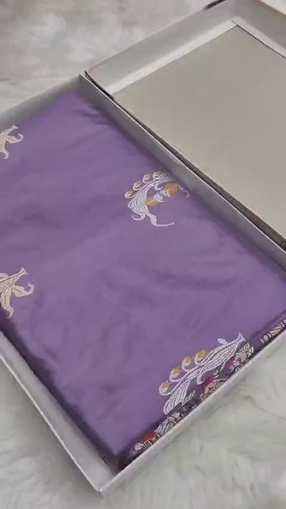 Handwoven Vintage Pure Banarasi Silk Boota Saree