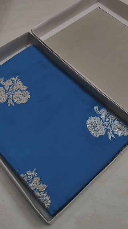 Royal Blue Handwoven Vintage Pure Banarasi Silk Boota Saree