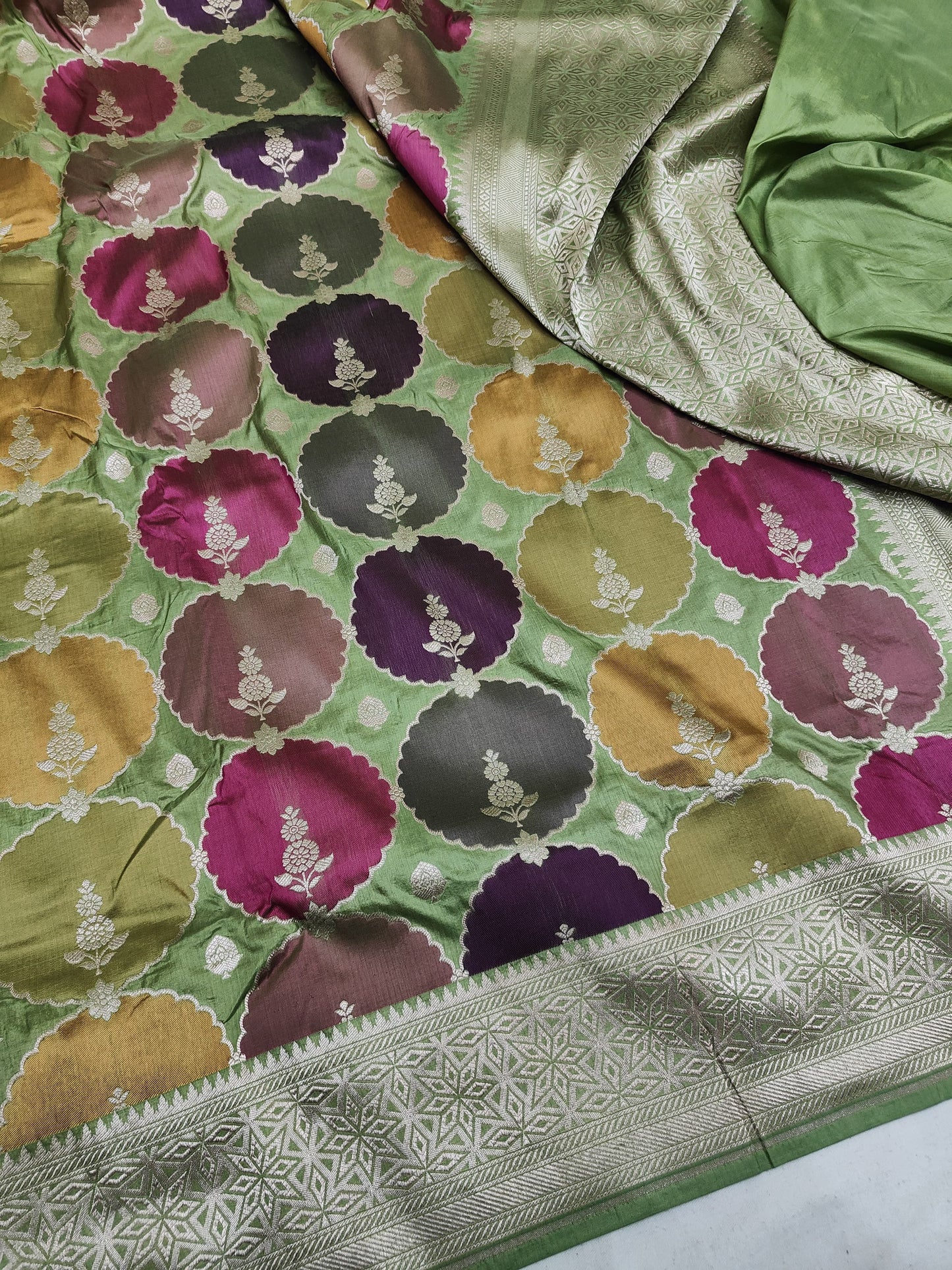 Pure Banarasi Rangkaat Saree