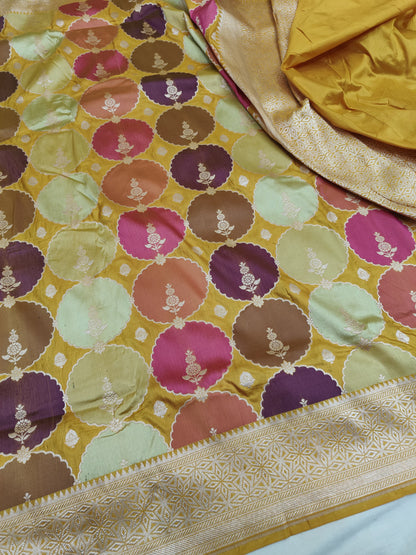 Pure Banarasi Rangkaat Saree