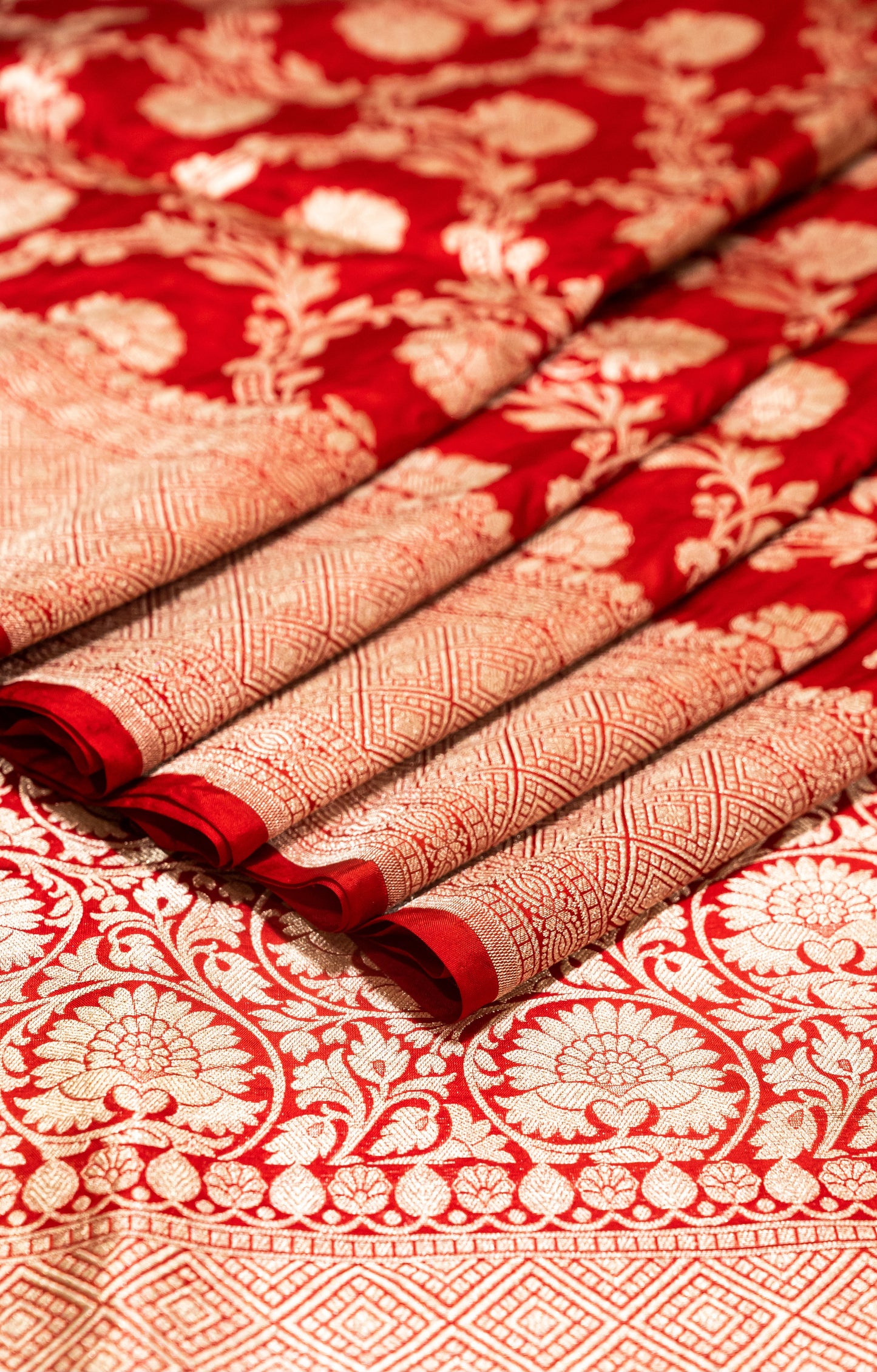 Red Jaal Handwoven Pure Katan Sona Roopa Silk Banarasi Saree