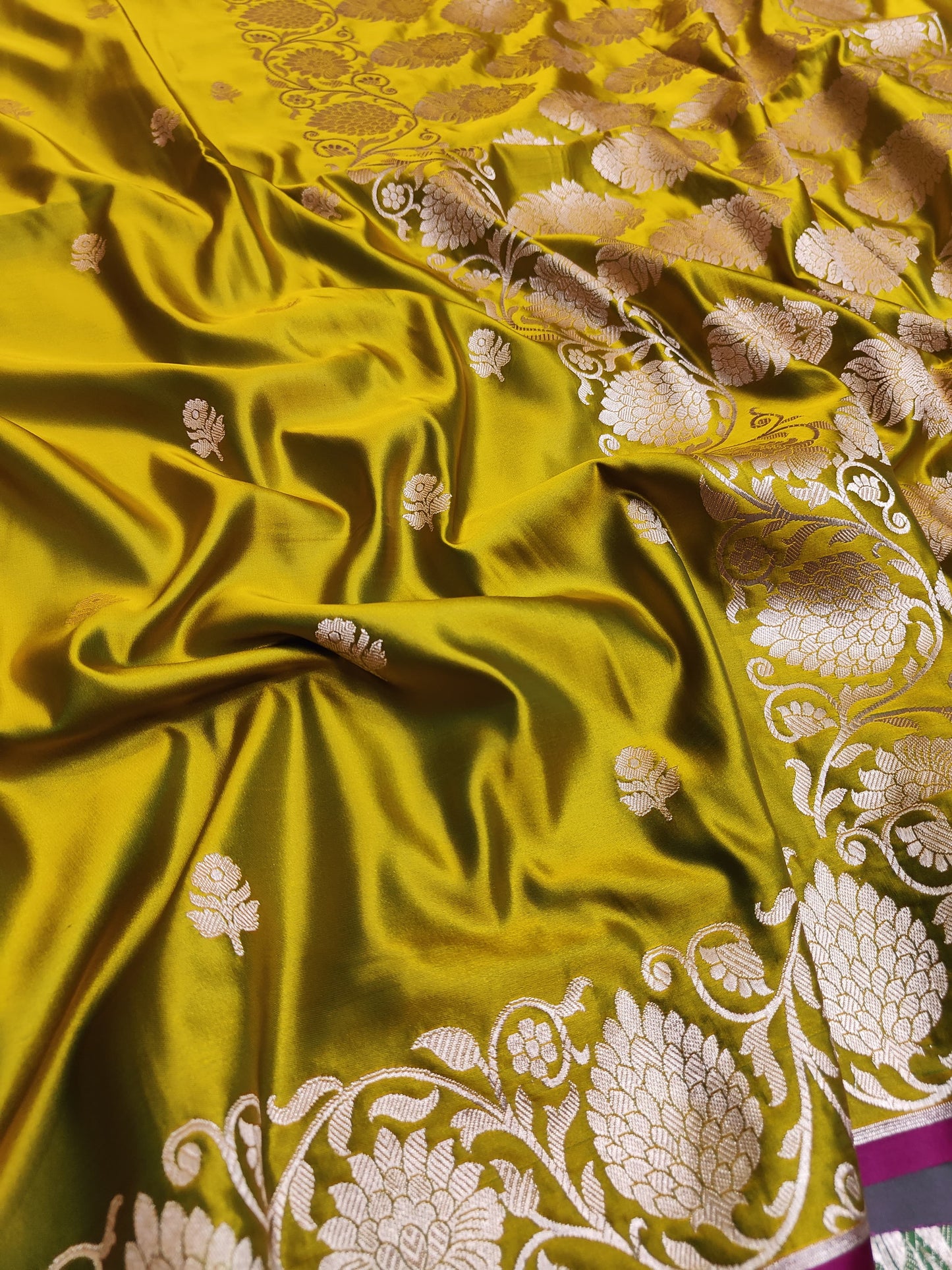 Banarasi Handwoven Satin Mashru Silk Saree