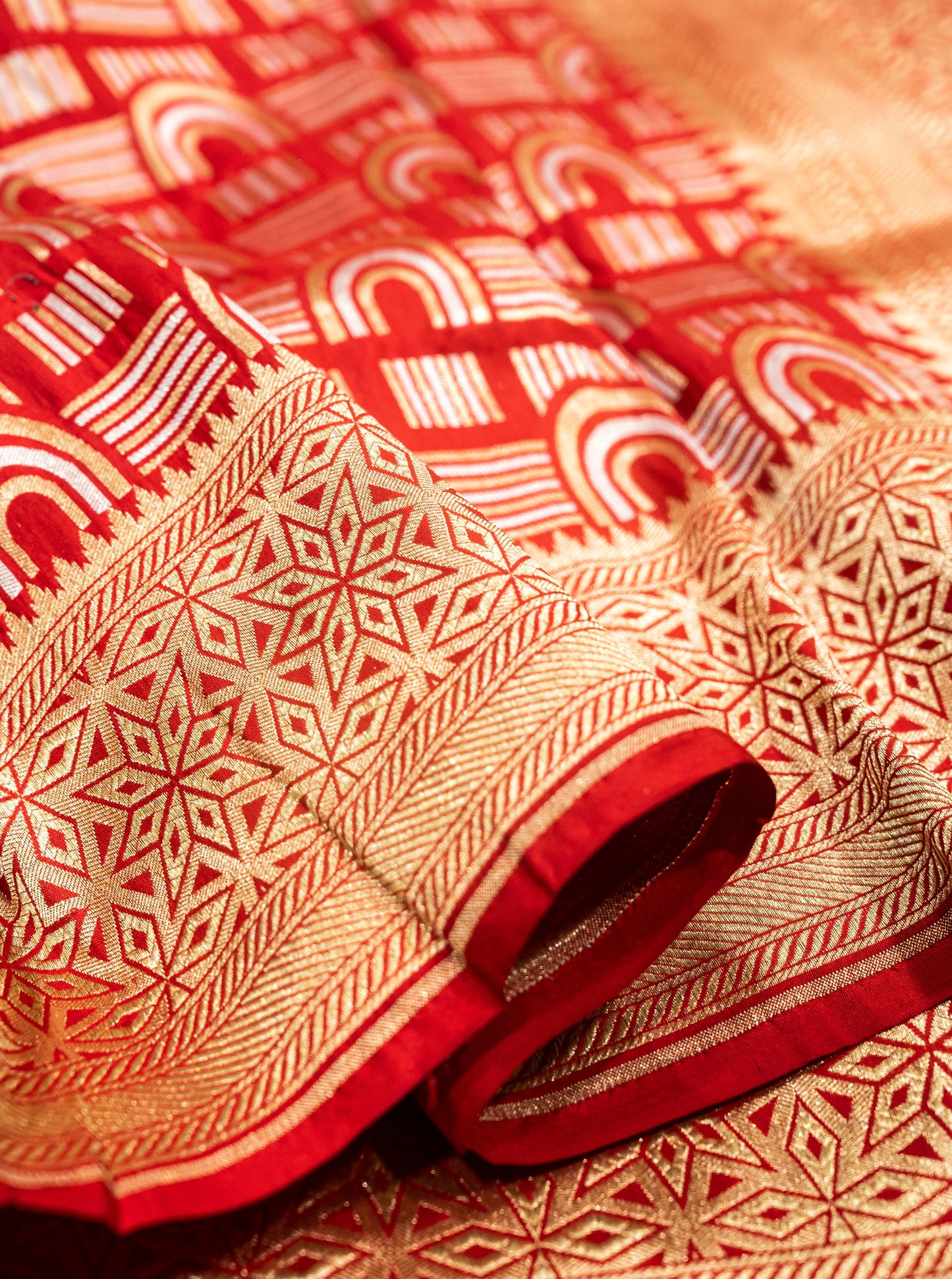 Red Pure Katan Silk Sona Roopa Zari Weaved Handloom Banarasi Saree