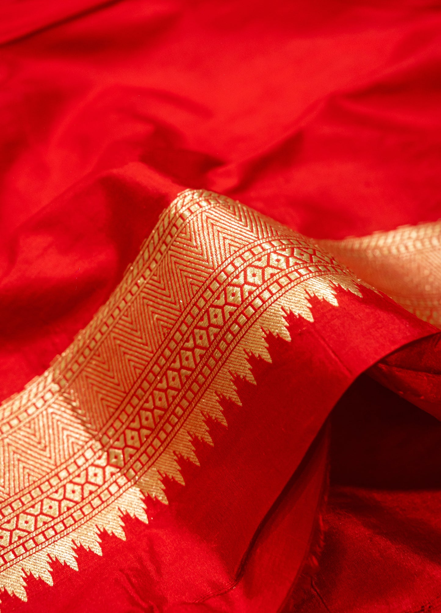 Red Pure Katan Silk Sona Roopa Zari Weaved Handloom Banarasi Saree