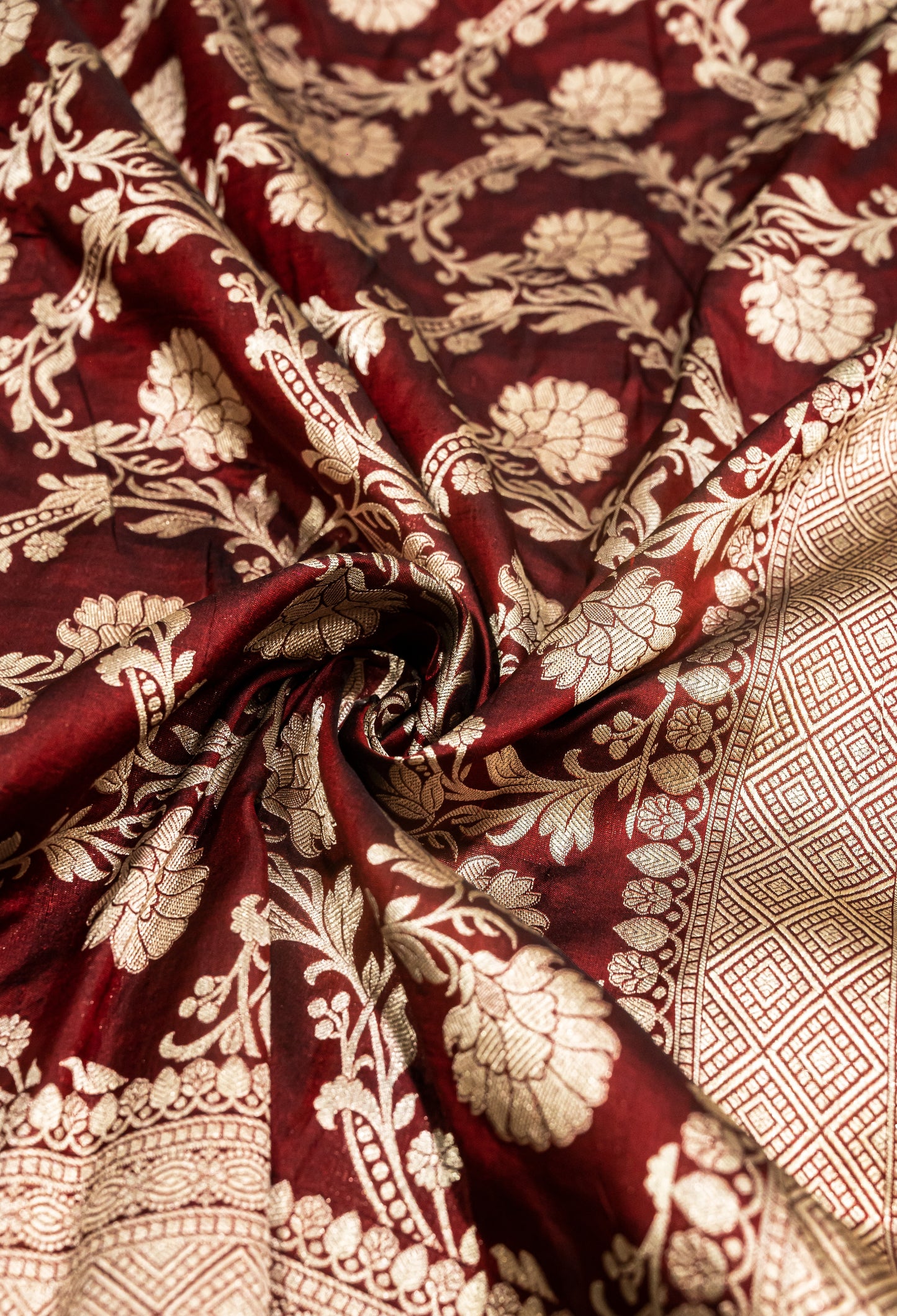 Mehroon Jaal Handwoven Pure Katan Silk Banarasi Saree