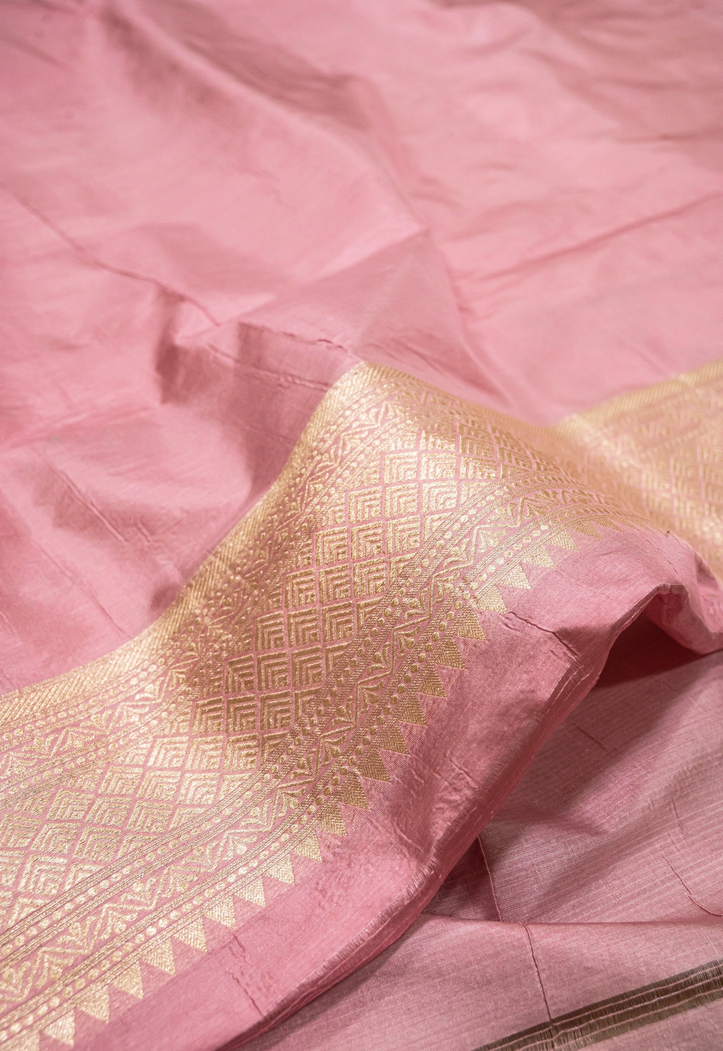 Pure Handloom Katan Baby Pink Banarasi Saree