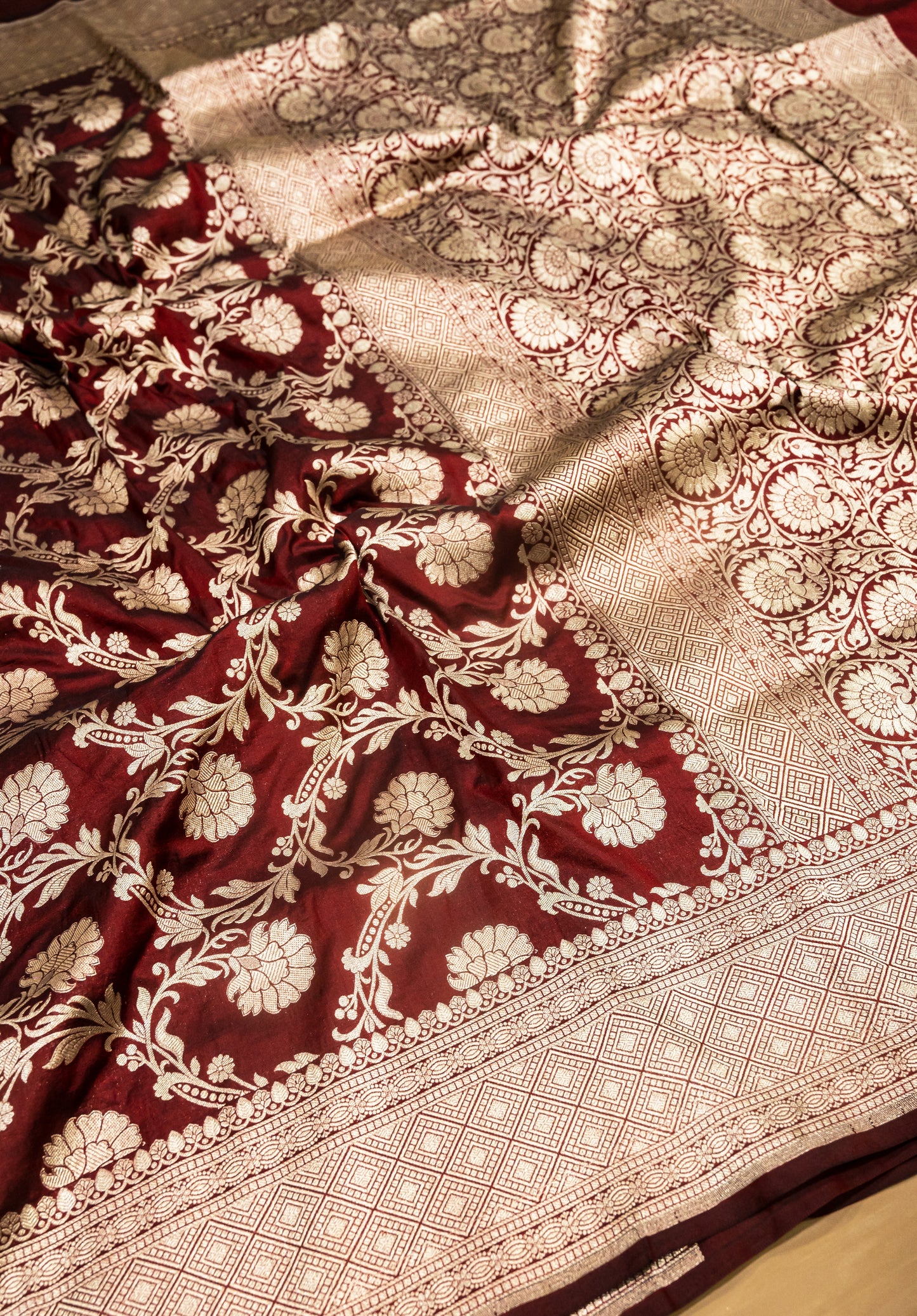 Mehroon Jaal Handwoven Pure Katan Silk Banarasi Saree