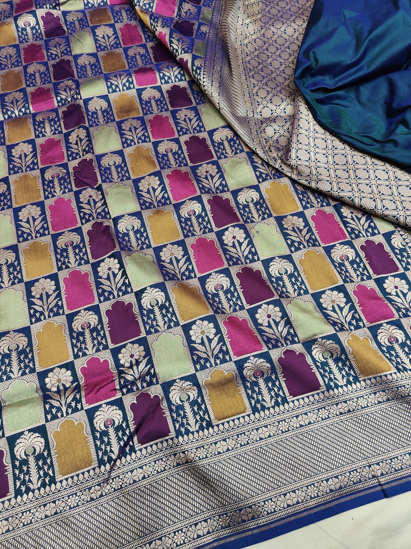 Pure Banarasi Rangkaat Saree